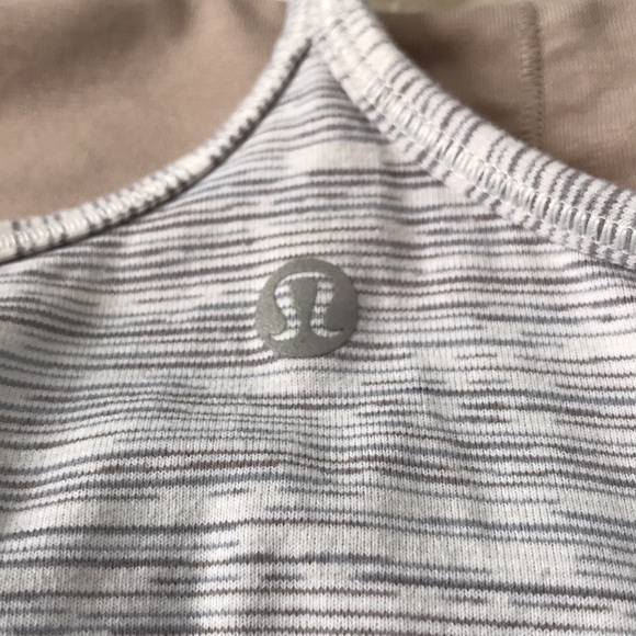 Lululemon Power Pose Tank Wee Are From Space Ice - Picture 5 of 7